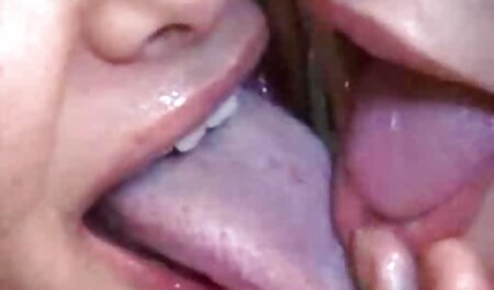 Madrastra lesbiana tetona despierta a adolescente videos pornos de fakings para sexo oral